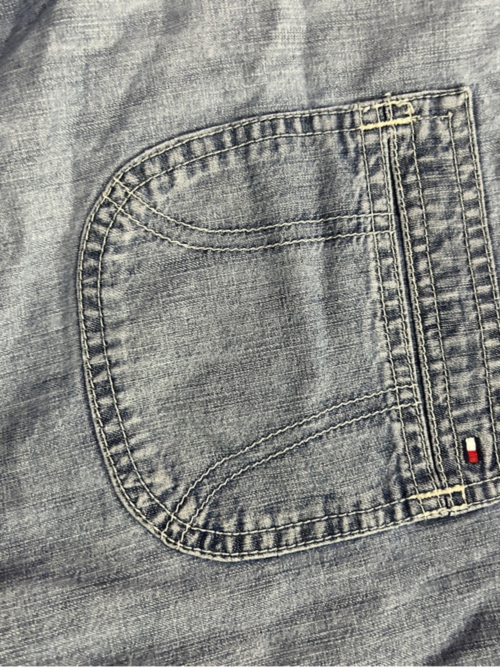 Tommy Hilfiger Womens Washed Blue Slim Straight Jeans with Red Stitching 14 - Picture 4 of 6